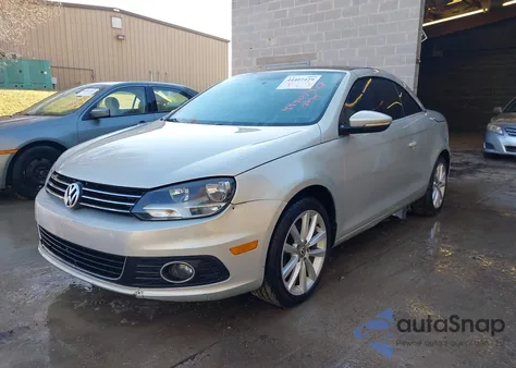 2012 Volkswagen Eos Komfort z USA, uszkodzony, nr VIN WVWBW7AH4CV000997